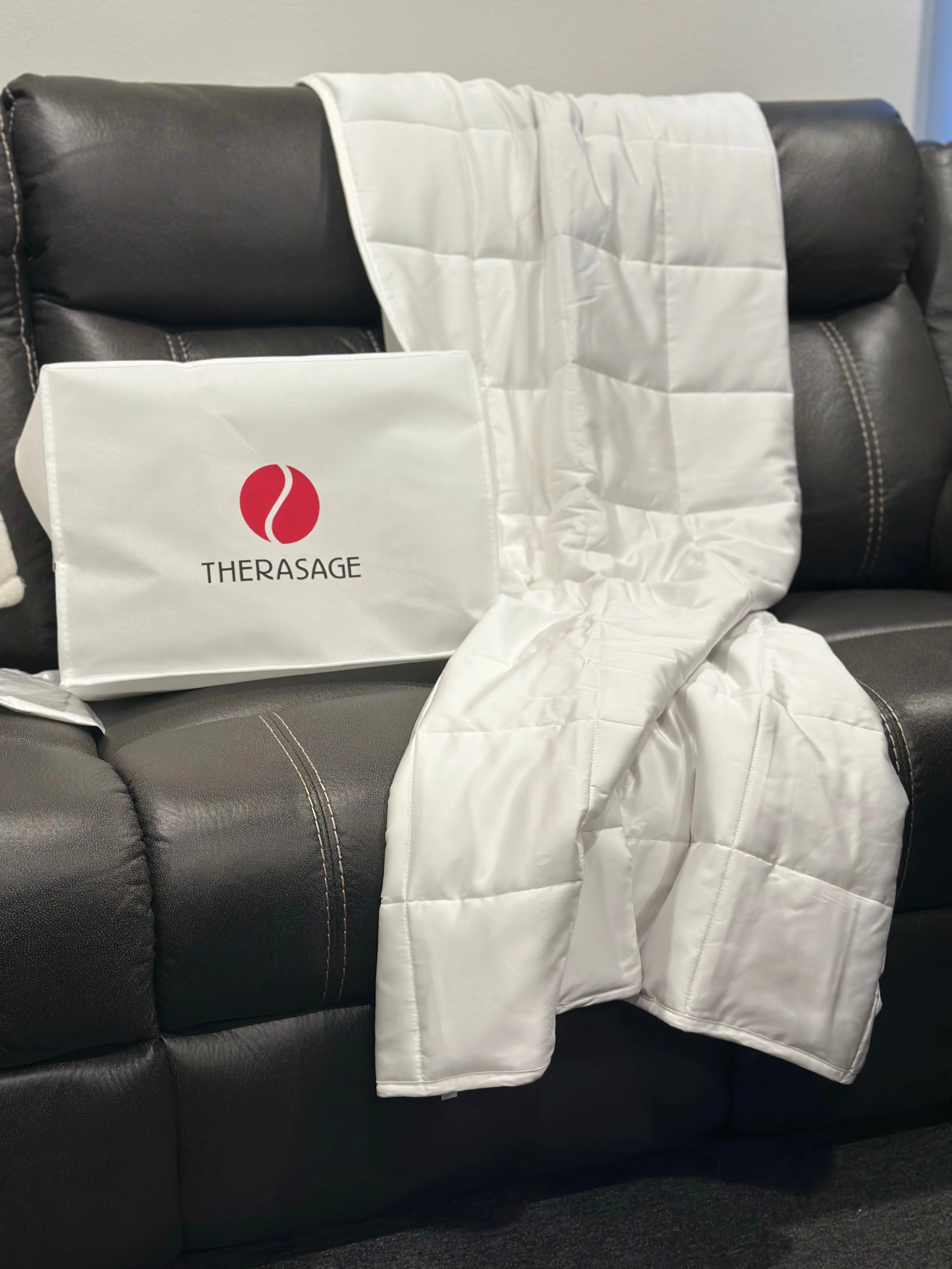 TheraComfort Weighted Blanket - Small - Image 5