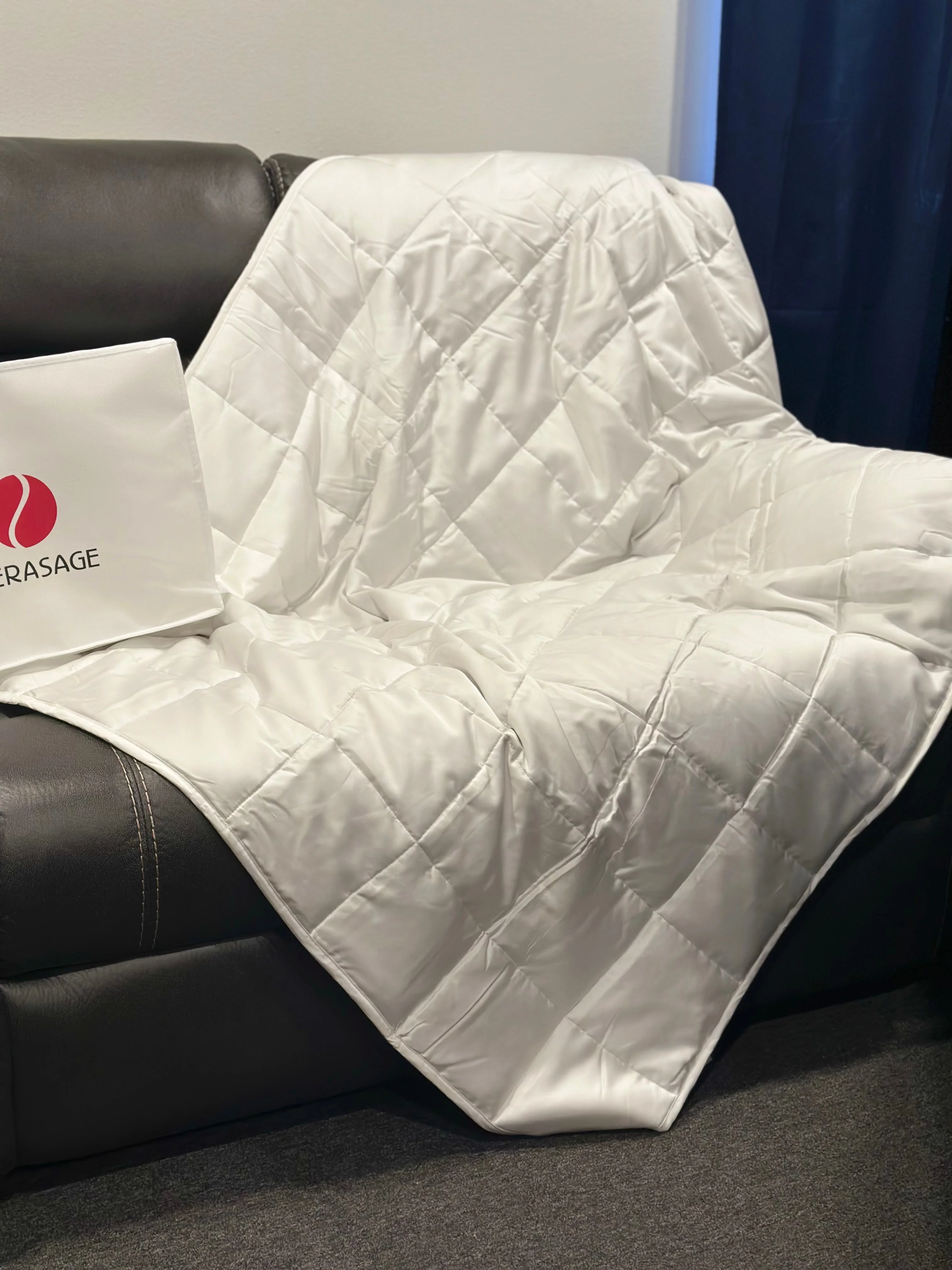 TheraComfort Weighted Blanket - Small - Image 6