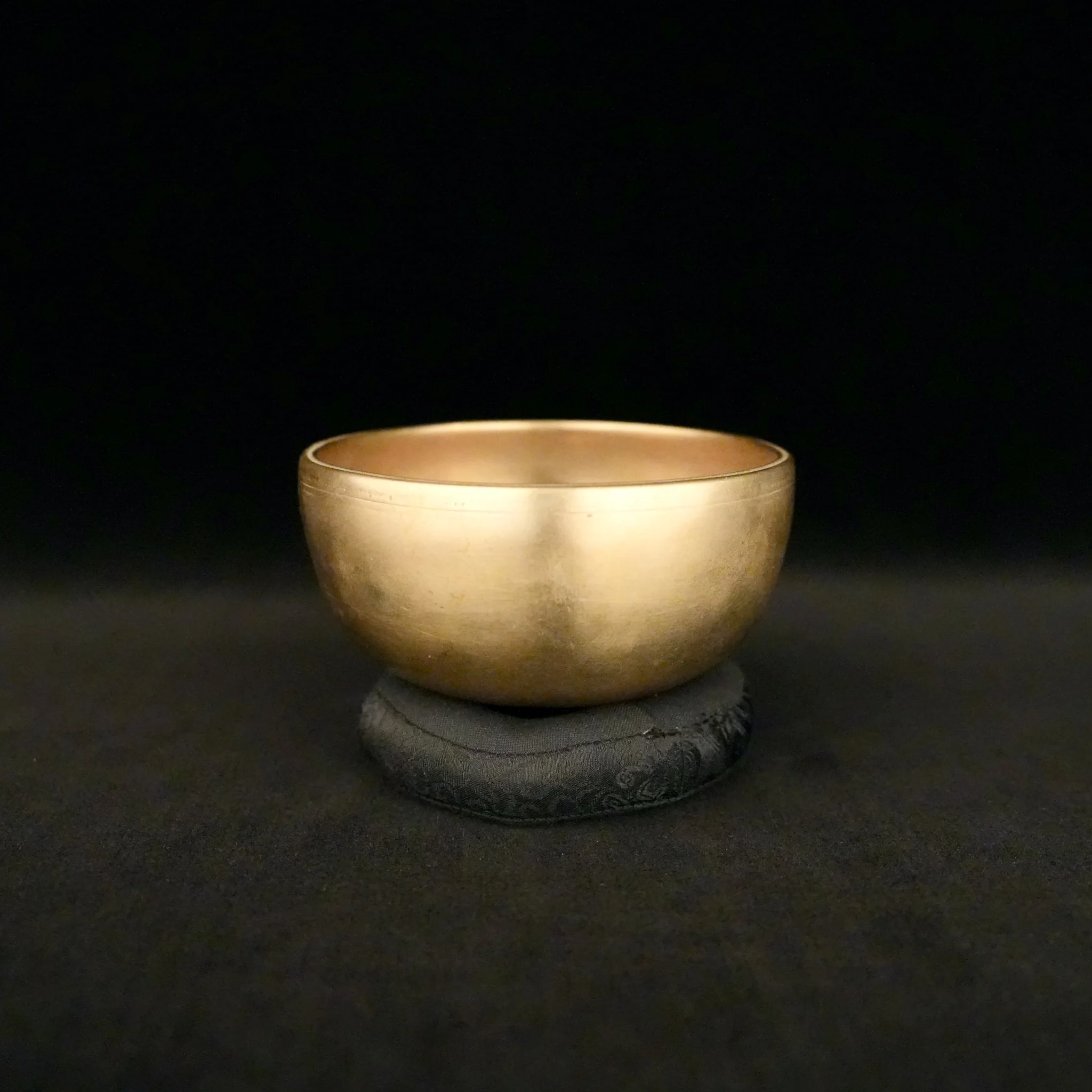 Singing Bowl Museum | Fine Antique Singing Bowl, Small - Accessories Included